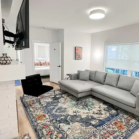 Newly Renovated Neighborhood Gem Apartment